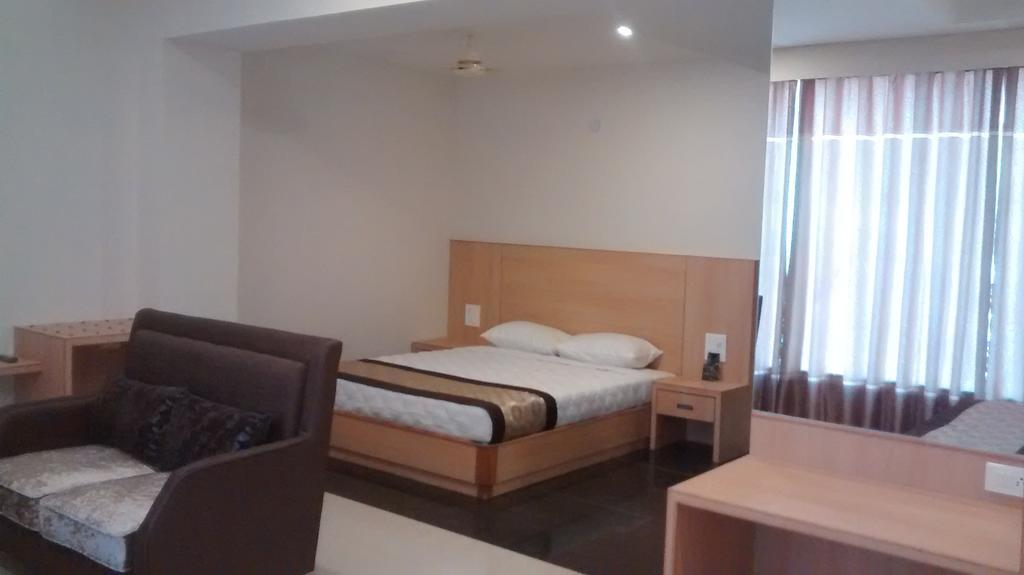 Wingston A Treehouse Hotel Goverdhan Radha Kund Екстер'єр фото