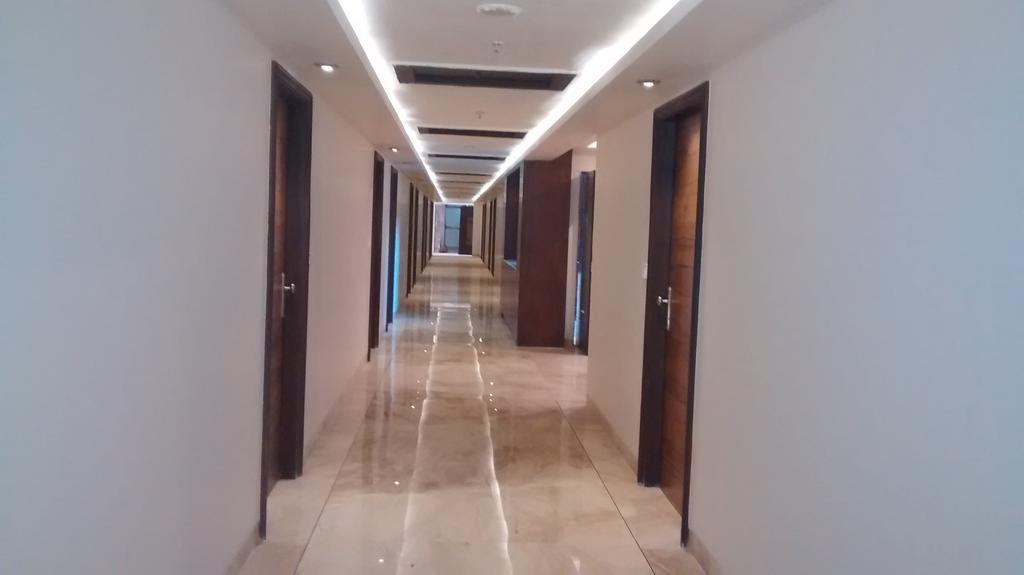 Wingston A Treehouse Hotel Goverdhan Radha Kund Екстер'єр фото